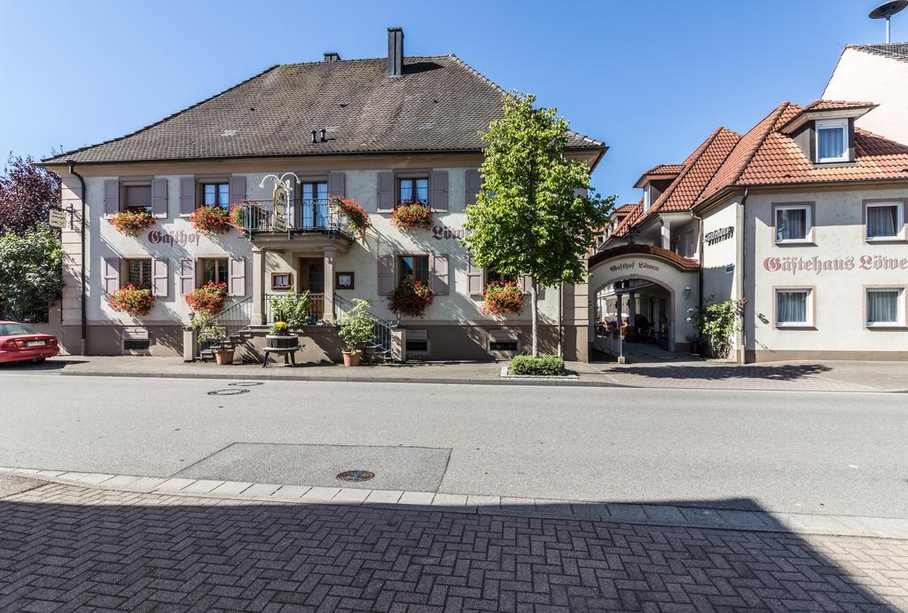 Hotel Loewen Garni Oberrimsingen 外观 照片